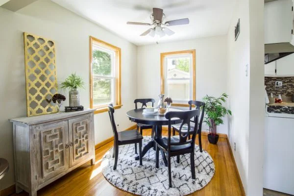 How Much Space Behind Dining Chair